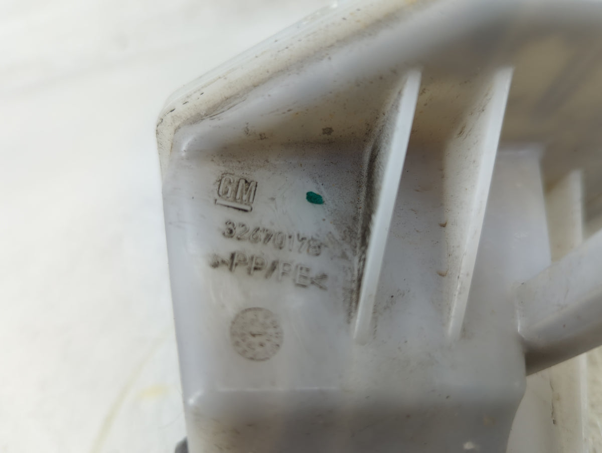 2018-2022 Chevrolet Equinox Brake Master Cylinder 1383159 - Oemusedautoparts1.com