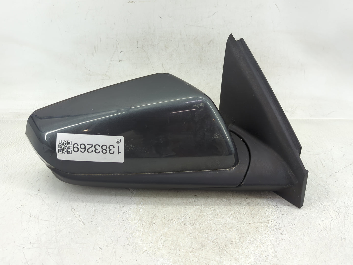 2018-2020 Chevrolet Equinox Passenger Side View Mirror - Right Door Mirror OEM Used - Oemusedautoparts1.com