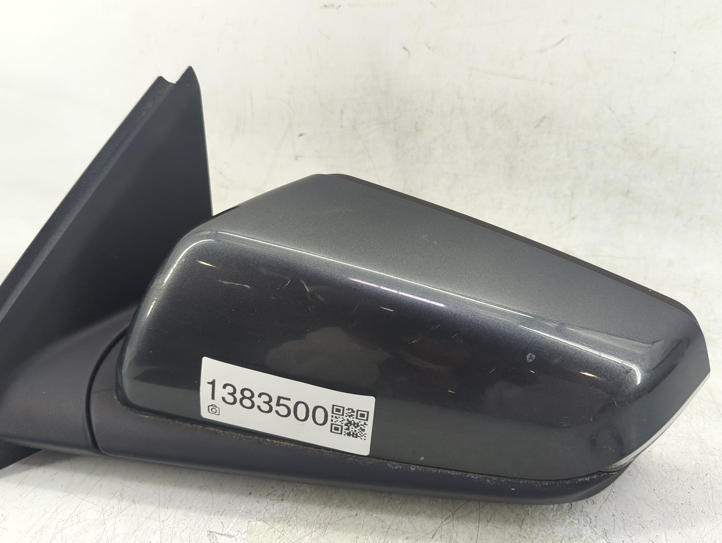 2018-2020 Chevrolet Equinox Driver Side View Mirror - Left Door Mirror OEM Used - Oemusedautoparts1.com