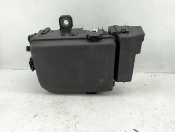 2018-2022 Chevrolet Equinox Fusebox Fuse Box Panel Relay Module P/N:812461952 23246682 Fits Fits 2018 2019 2020 2021 2022 OE