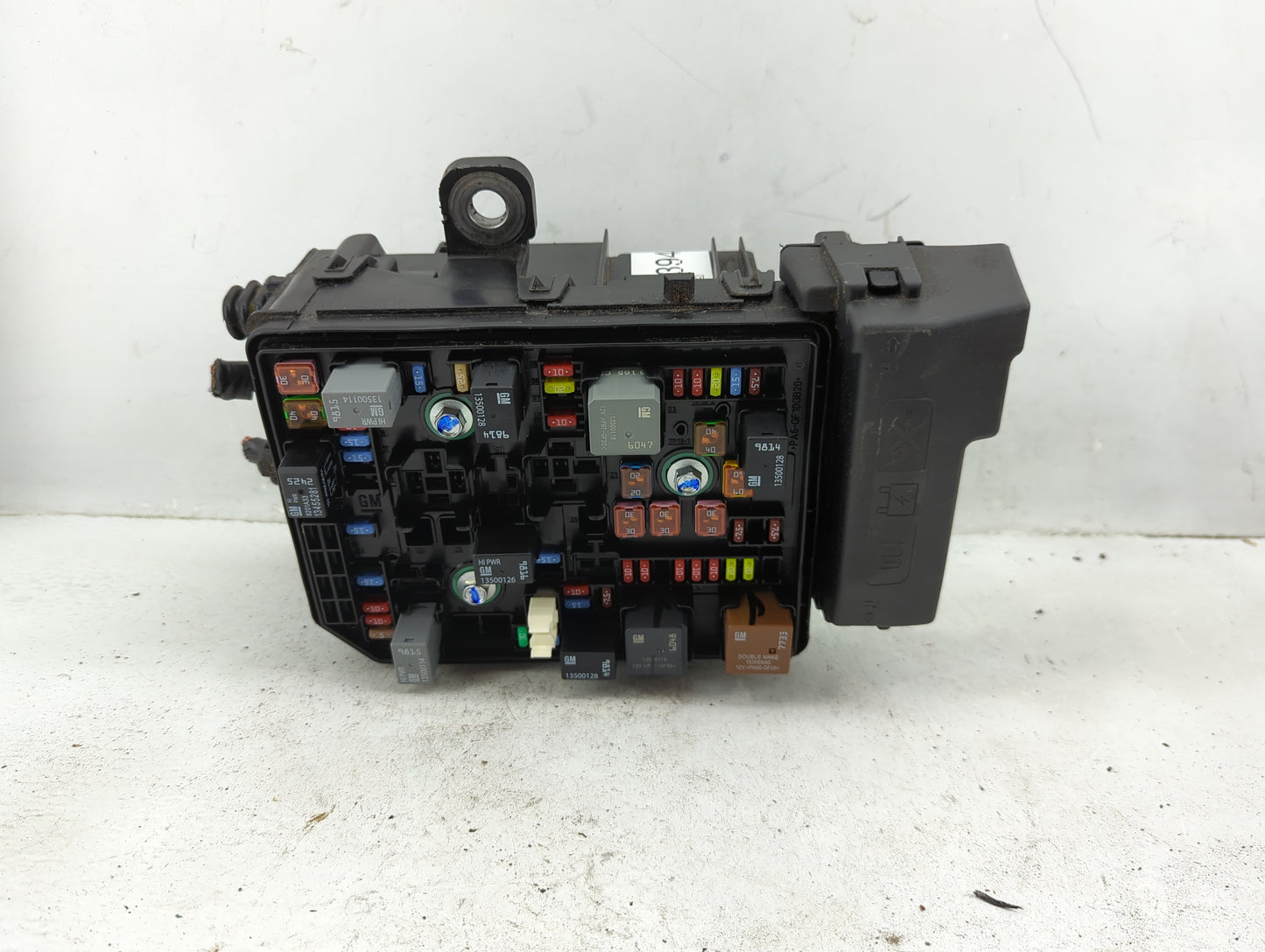 2018-2022 Chevrolet Equinox Fusebox Fuse Box Panel Relay Module P/N:812461952 23246682 Fits Fits 2018 2019 2020 2021 2022 OE