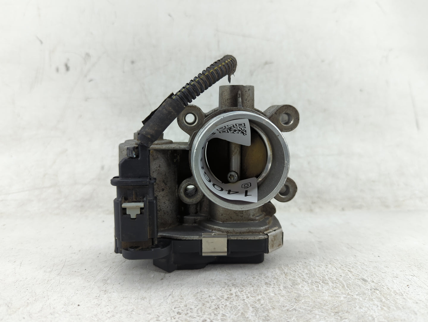 2018-2022 Chevrolet Equinox Throttle Body P/N:12671379AA Fits Fits 2016 2017 2018 2019 2020 2021 2022 OEM Used Auto Parts - 