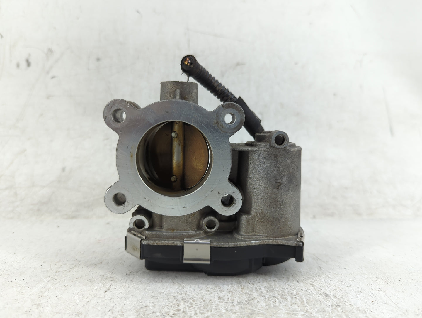 2018-2022 Chevrolet Equinox Throttle Body P/N:12671379AA Fits Fits 2016 2017 2018 2019 2020 2021 2022 OEM Used Auto Parts - 