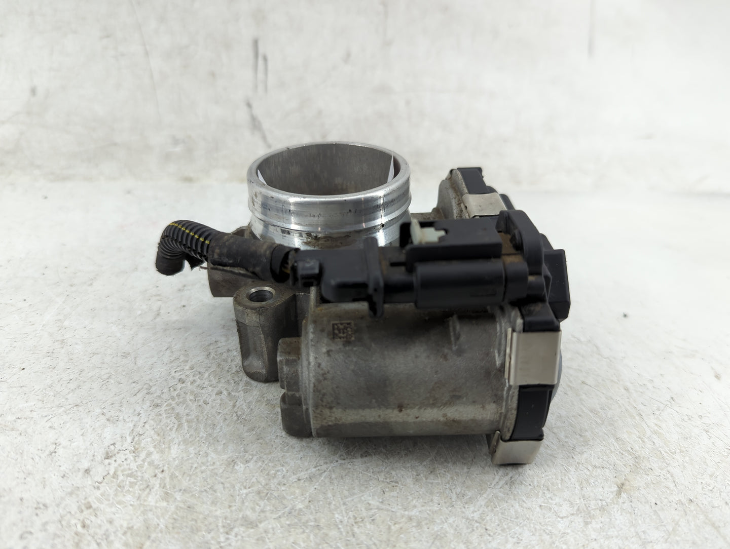 2018-2022 Chevrolet Equinox Throttle Body P/N:12671379AA Fits Fits 2016 2017 2018 2019 2020 2021 2022 OEM Used Auto Parts - 