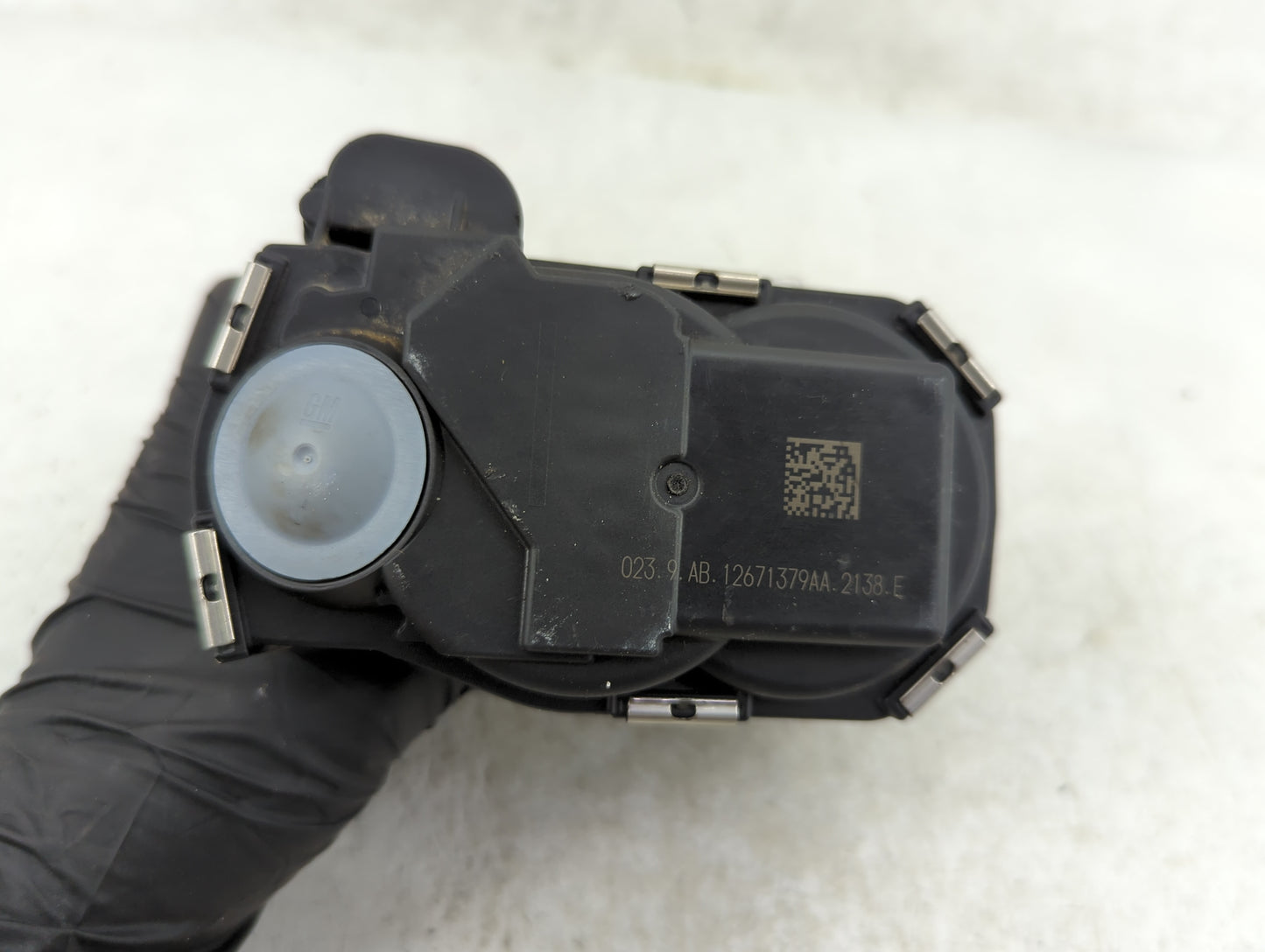 2018-2022 Chevrolet Equinox Throttle Body P/N:12671379AA Fits Fits 2016 2017 2018 2019 2020 2021 2022 OEM Used Auto Parts - 
