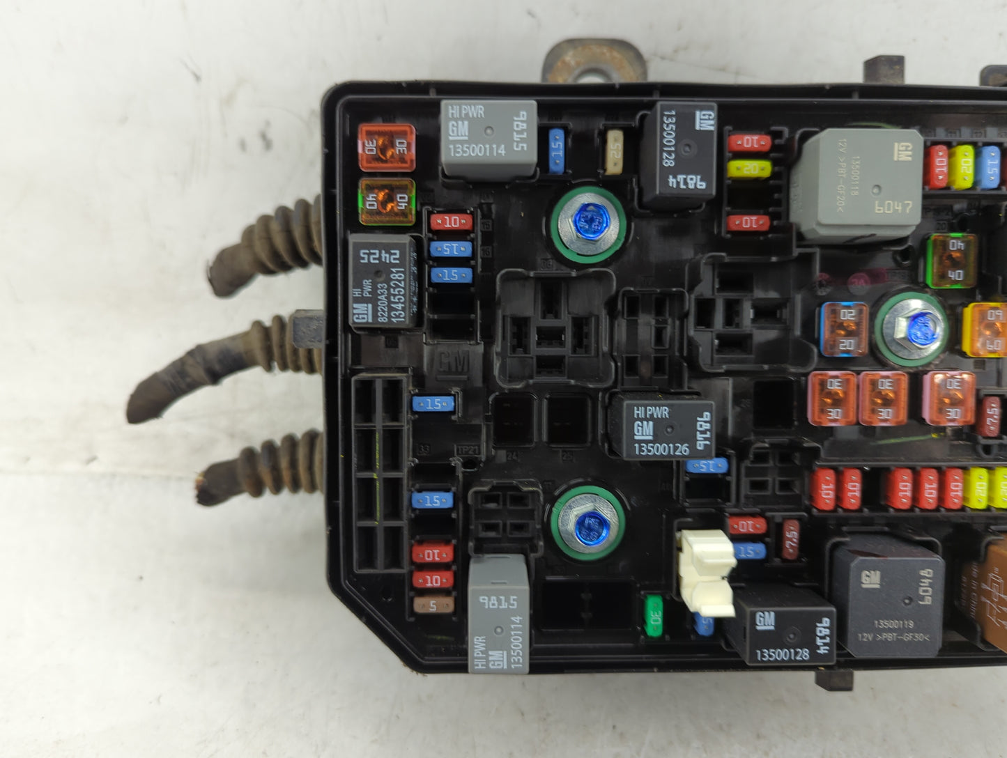 2018-2022 Chevrolet Equinox Fusebox Fuse Box Panel Relay Module P/N:812461952 84582317 Fits Fits 2018 2019 2020 2021 2022 OE