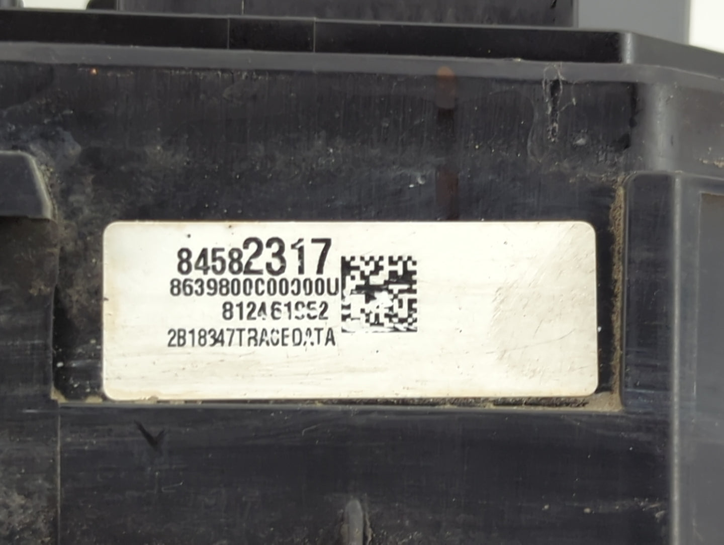 2018-2022 Chevrolet Equinox Fusebox Fuse Box Panel Relay Module P/N:812461952 84582317 Fits Fits 2018 2019 2020 2021 2022 OE