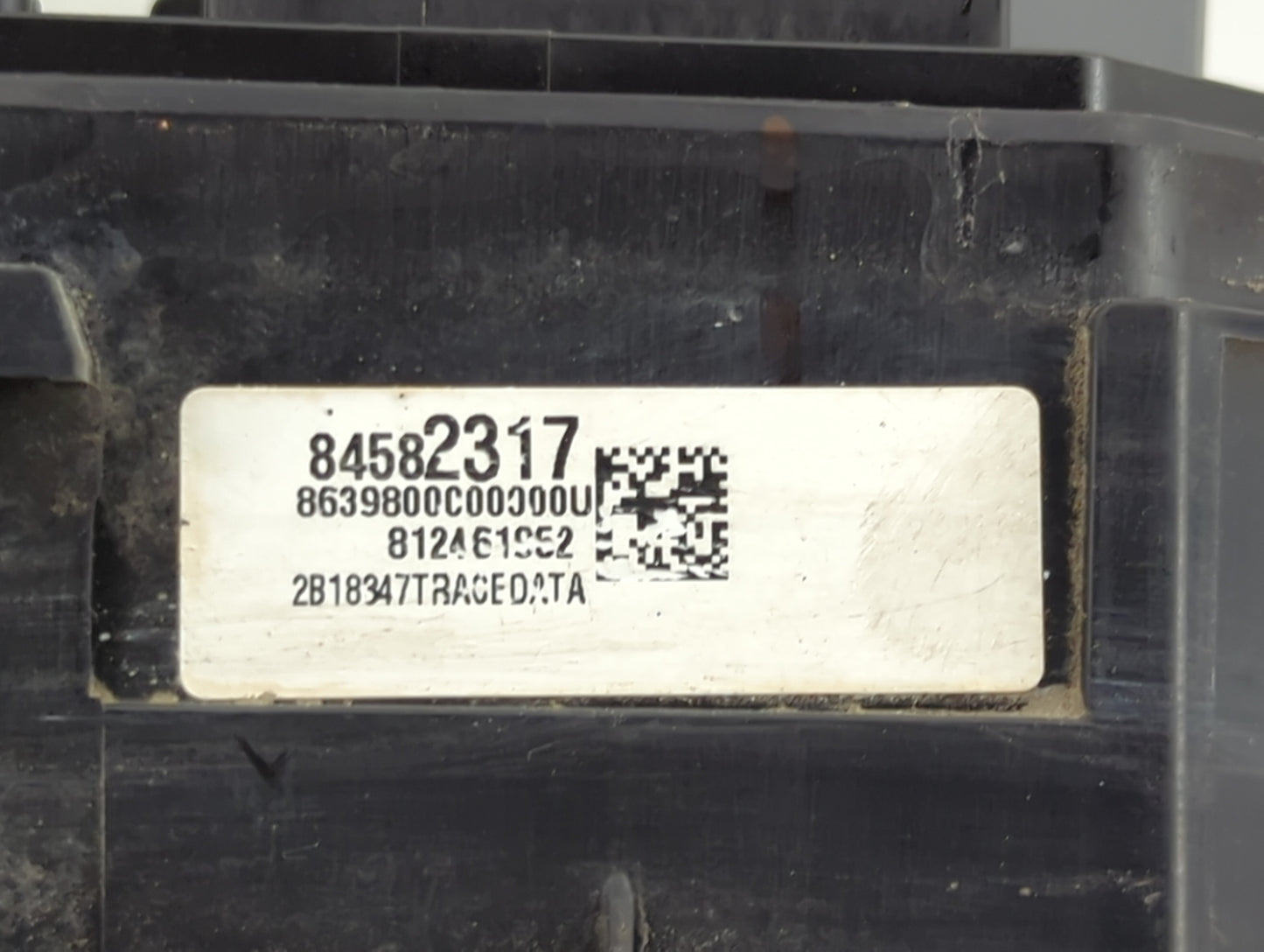2018-2022 Chevrolet Equinox Fusebox Fuse Box Panel Relay Module P/N:812461952 84582317 Fits Fits 2018 2019 2020 2021 2022 OE