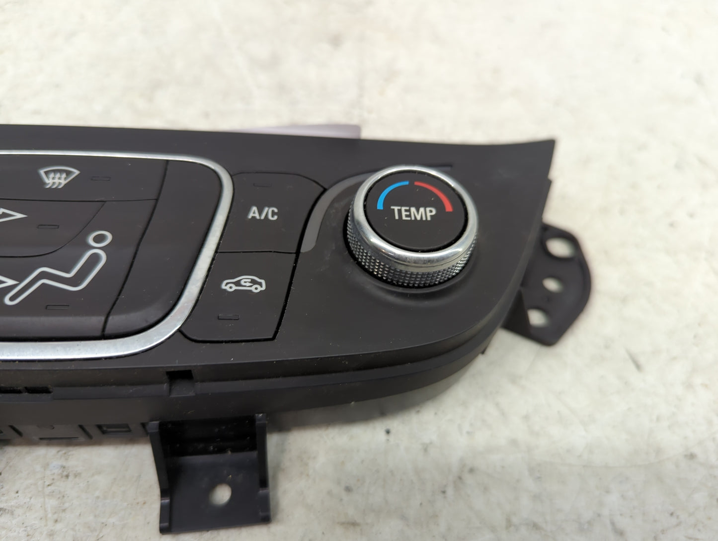 2018-2019 Chevrolet Equinox Climate Control Module Temperature AC/Heater Replacement P/N:84422503 Fits Fits 2018 2019 OEM Us