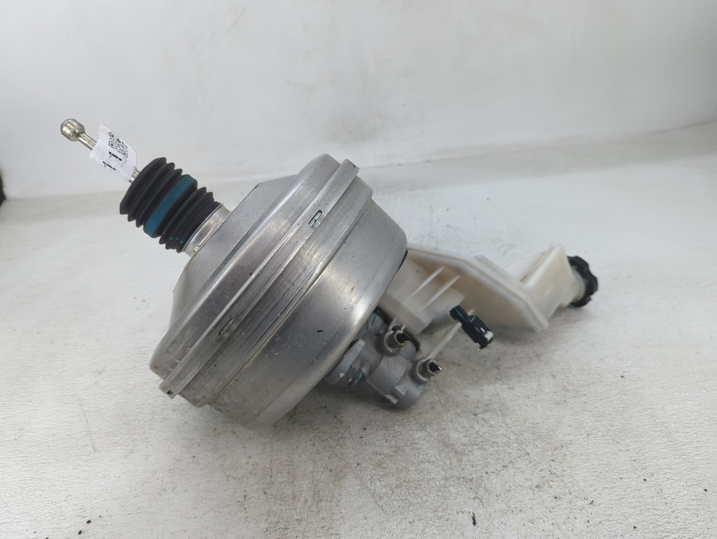 2018-2022 Chevrolet Equinox Power Brake Booster Oem - Oemusedautoparts1.com