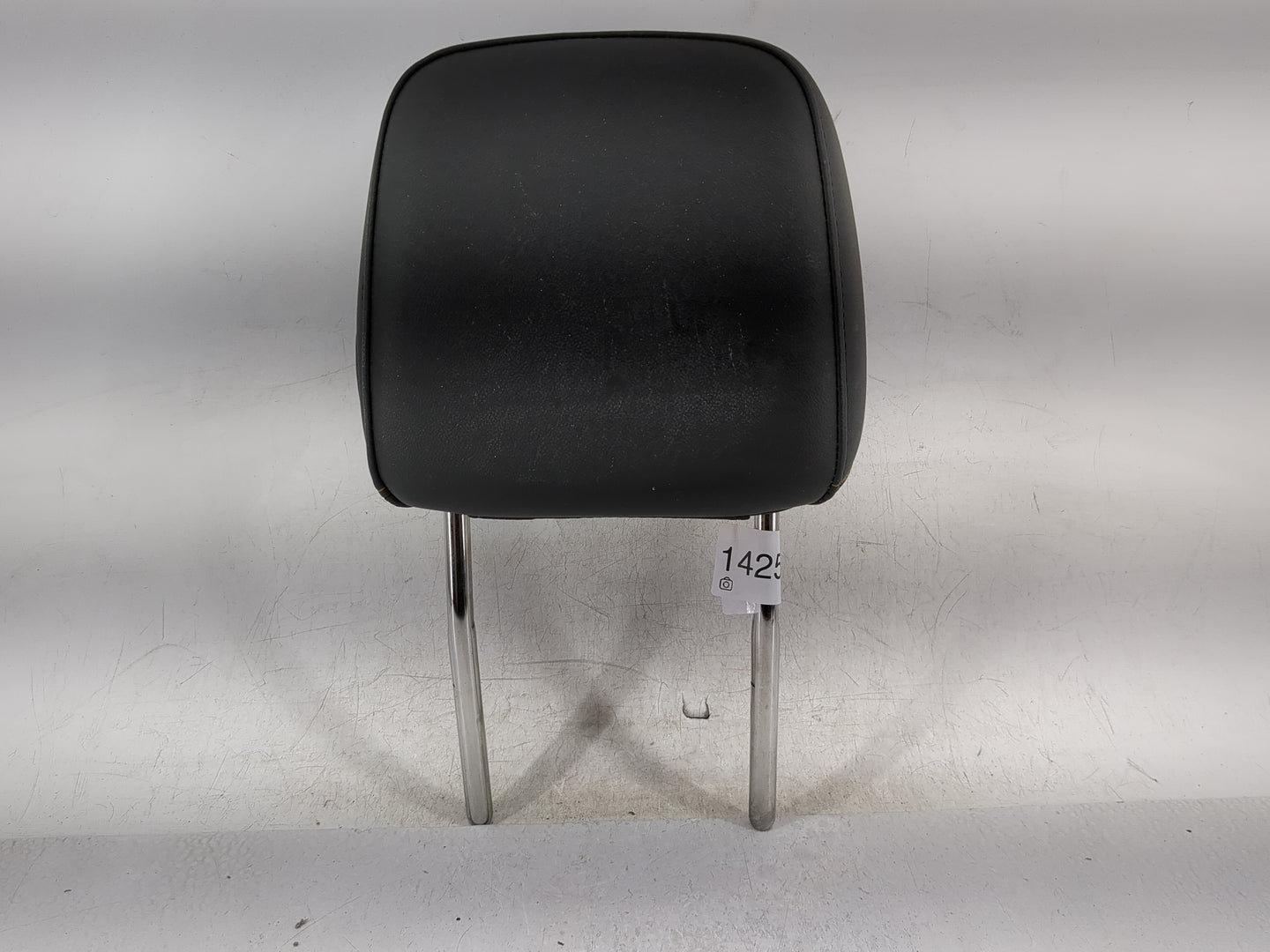 2019 Chevrolet Equinox Headrest Head Rest Front Driver Seat Black - Oemusedautoparts1.com