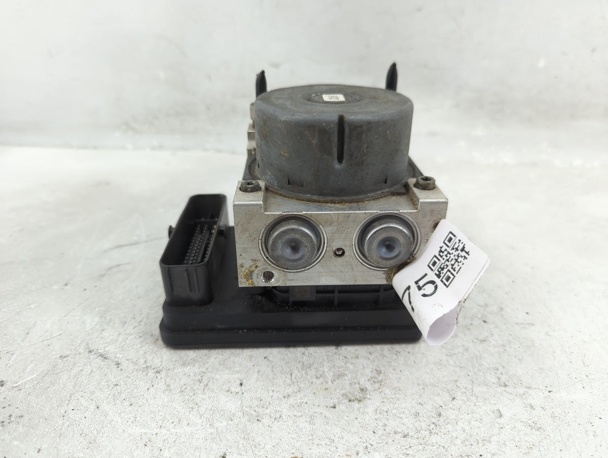 2018-2019 Chevrolet Equinox Anti-Lock Brake ABS Pump Module Actuator OEM P/N:84414759 Fits Fits 2018 2019 2020 2021 OEM Used