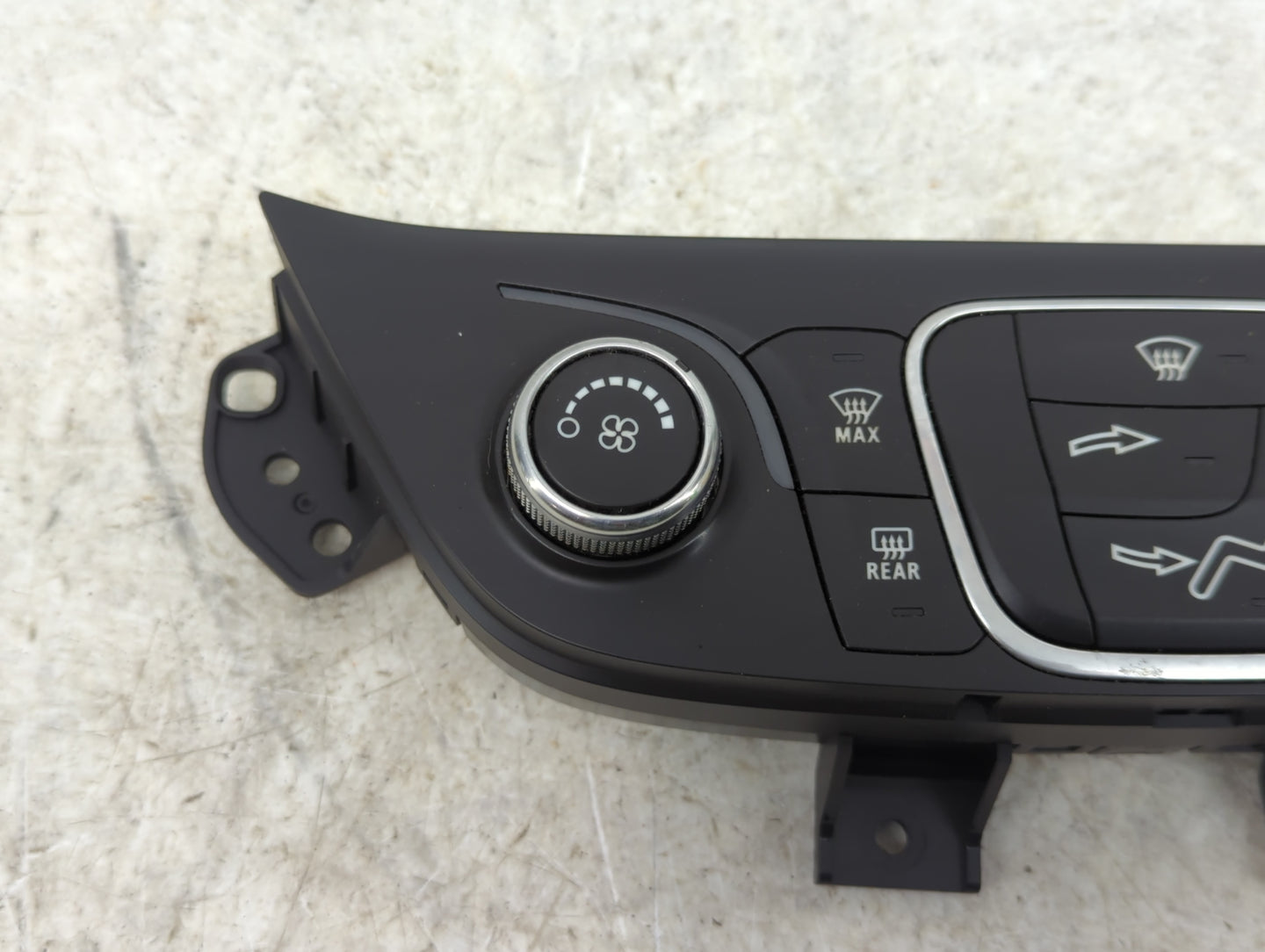 2019 Chevrolet Equinox Climate Control Module Temperature AC/Heater Replacement P/N:84422503 QFGM4D4A, MSIP-REM-N25-QFGM504A