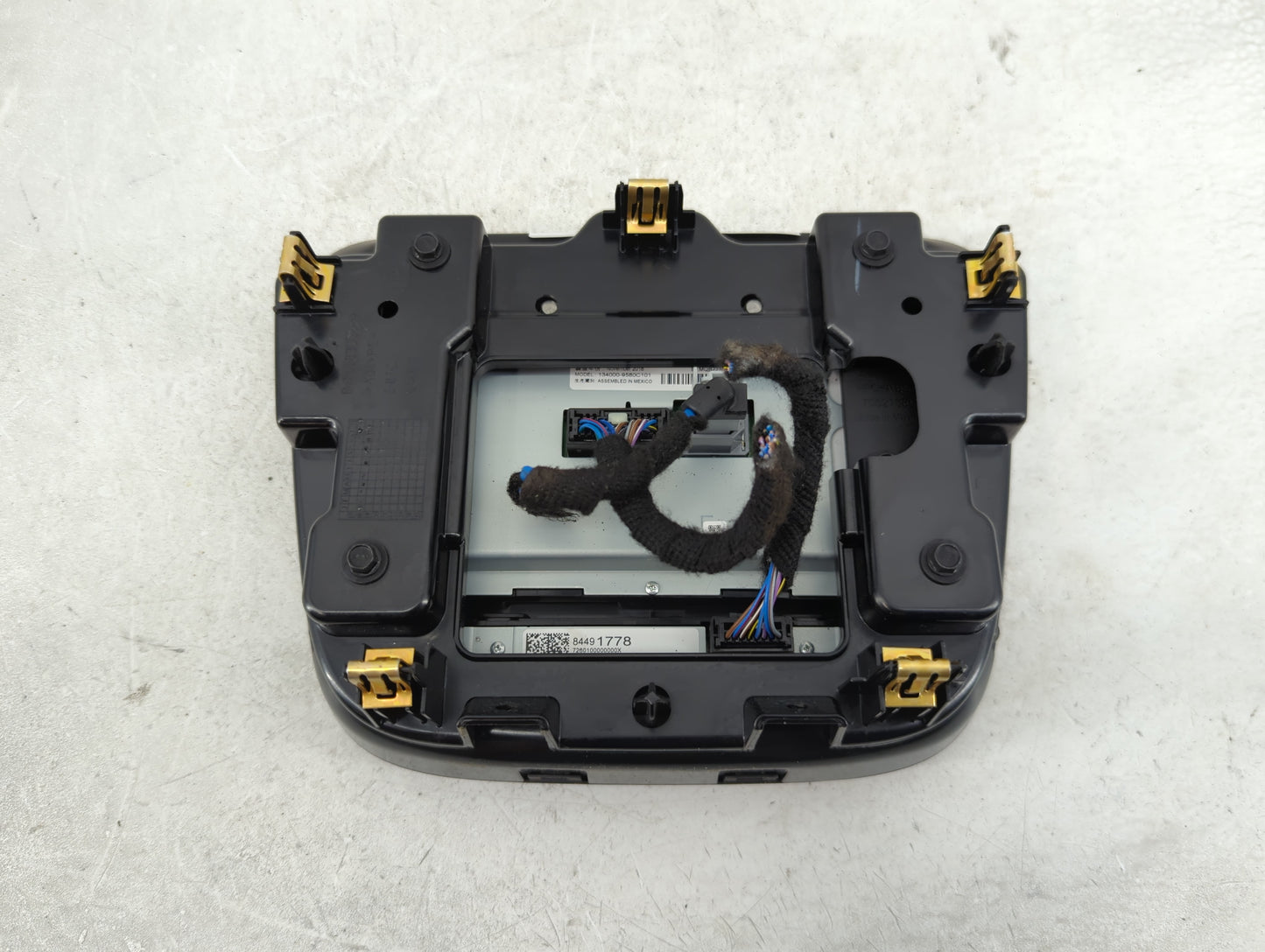 2019-2019 Chevrolet Equinox Information Display Screen Black - Oemusedautoparts1.com