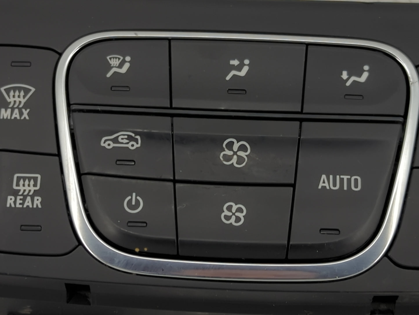 2018-2019 Chevrolet Equinox Climate Control Module Temperature AC/Heater Replacement P/N:84422506 Fits Fits 2018 2019 OEM Us