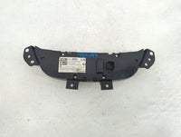 2019-2021 Chevrolet Equinox Climate Control Module Temperature AC/Heater Replacement P/N:84422503 7370200000000X Fits OEM Us