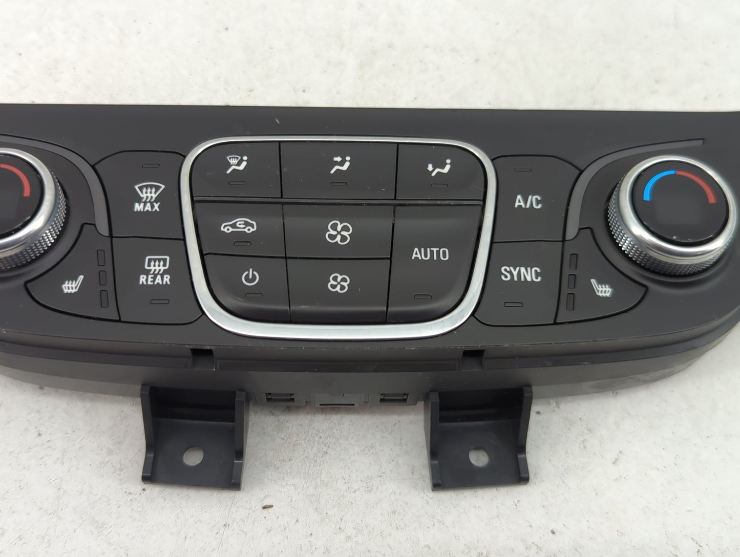 2019 Chevrolet Equinox Climate Control Module Temperature AC/Heater Replacement P/N:844222506 7370200000000X, 000235226 Fits