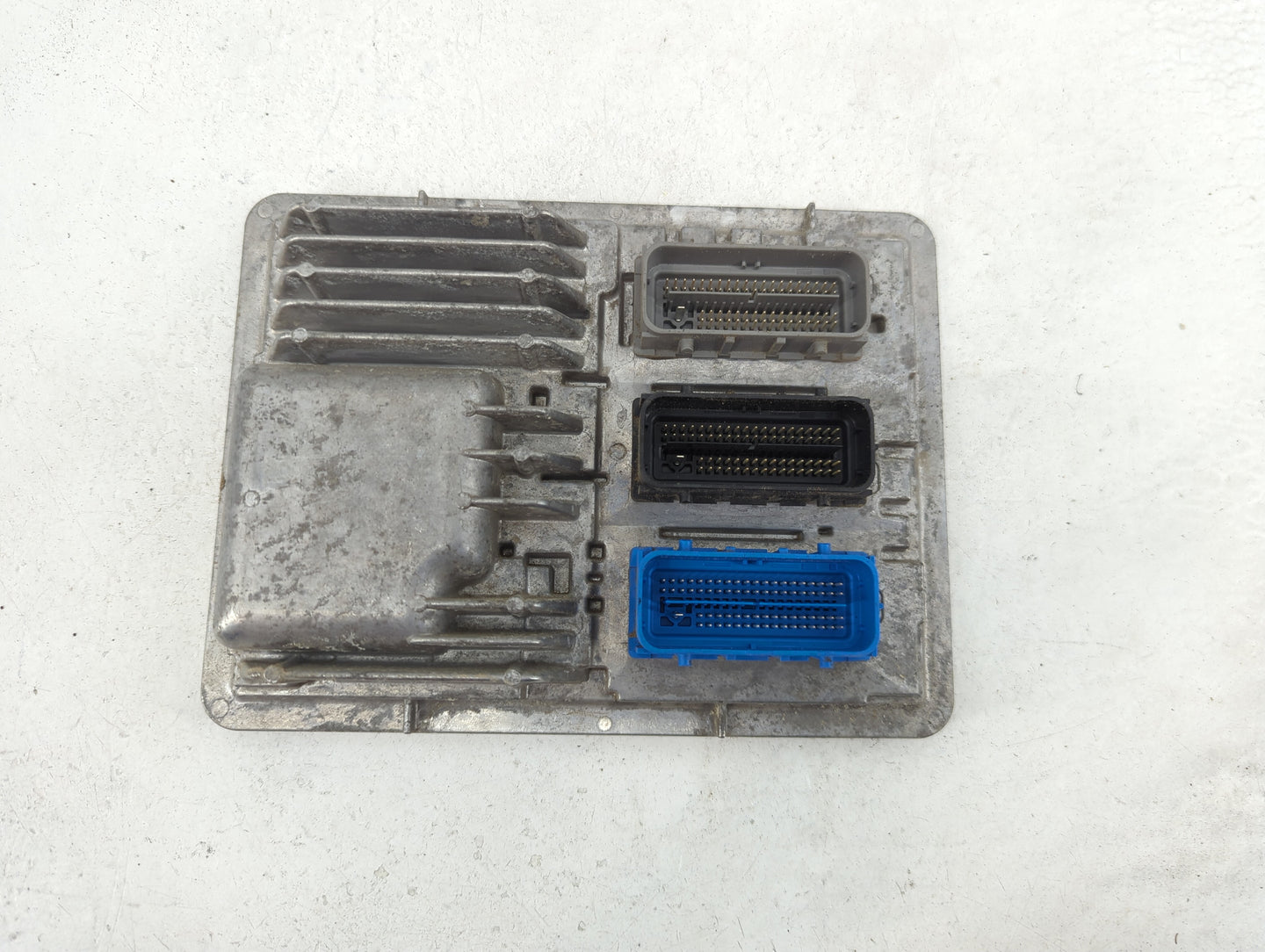 2018-2020 Chevrolet Equinox PCM Engine Control Computer ECU ECM PCU OEM P/N:12695198 12669908 Fits OEM Used Auto Parts - Oem