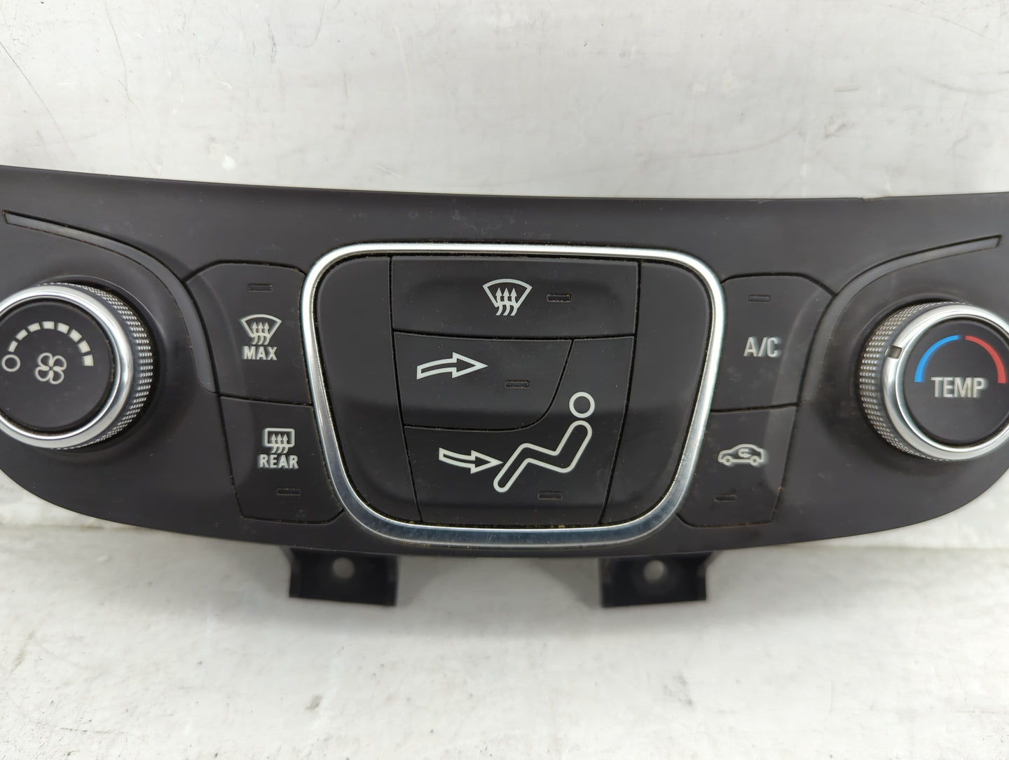 2019-2021 Chevrolet Equinox Climate Control Module Temperature AC/Heater Replacement P/N:84422503 7370200000000X Fits OEM Us