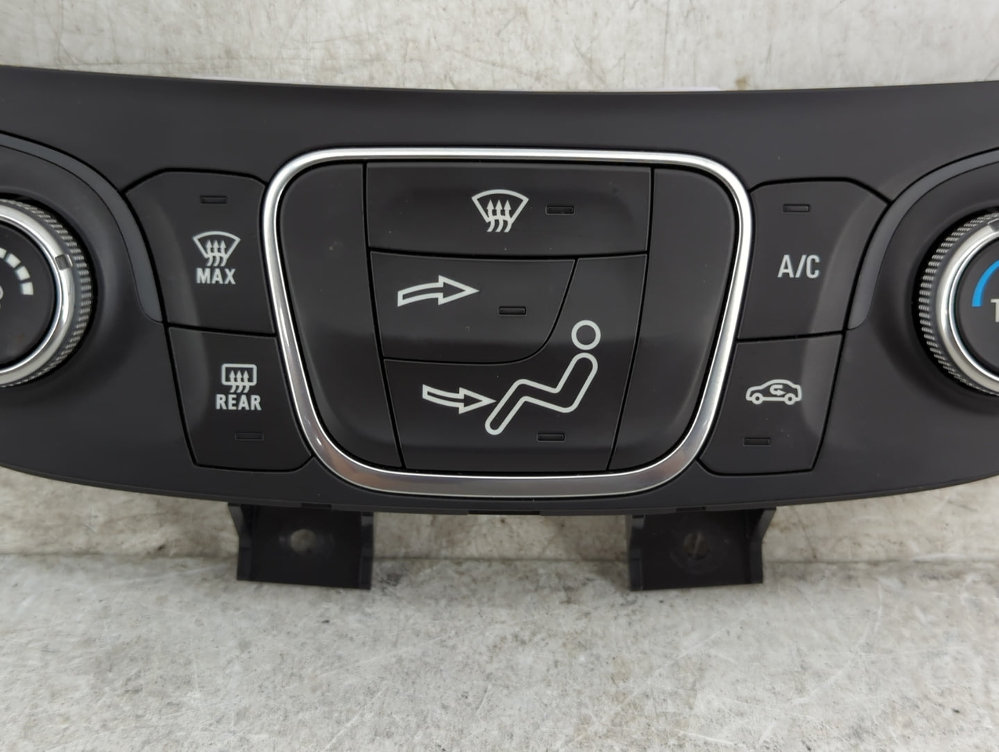 2019-2021 Chevrolet Equinox Climate Control Module Temperature AC/Heater Replacement P/N:84422503 Fits Fits 2019 2020 2021 O