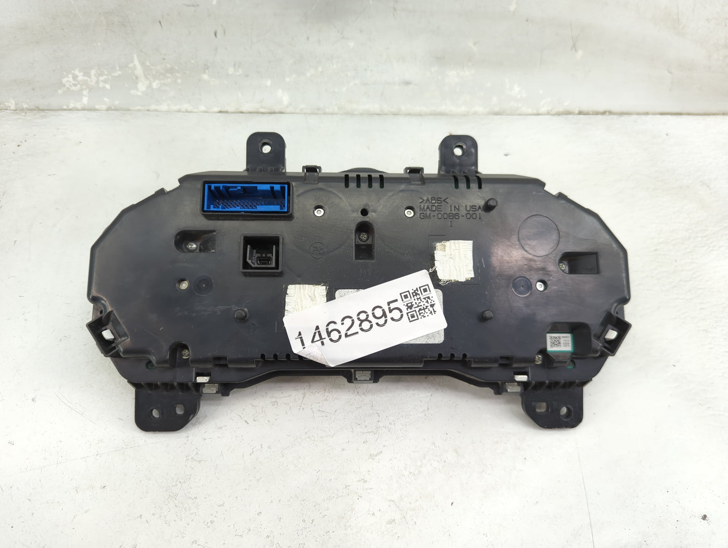 2019 Chevrolet Equinox Instrument Cluster Speedometer Gauges P/N:GM-0086-001 Miles: Fits OEM Used Auto Parts - Oemusedautopa