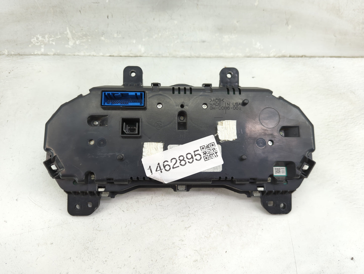 2019 Chevrolet Equinox Instrument Cluster Speedometer Gauges P/N:GM-0086-001 Miles: Fits OEM Used Auto Parts - Oemusedautopa