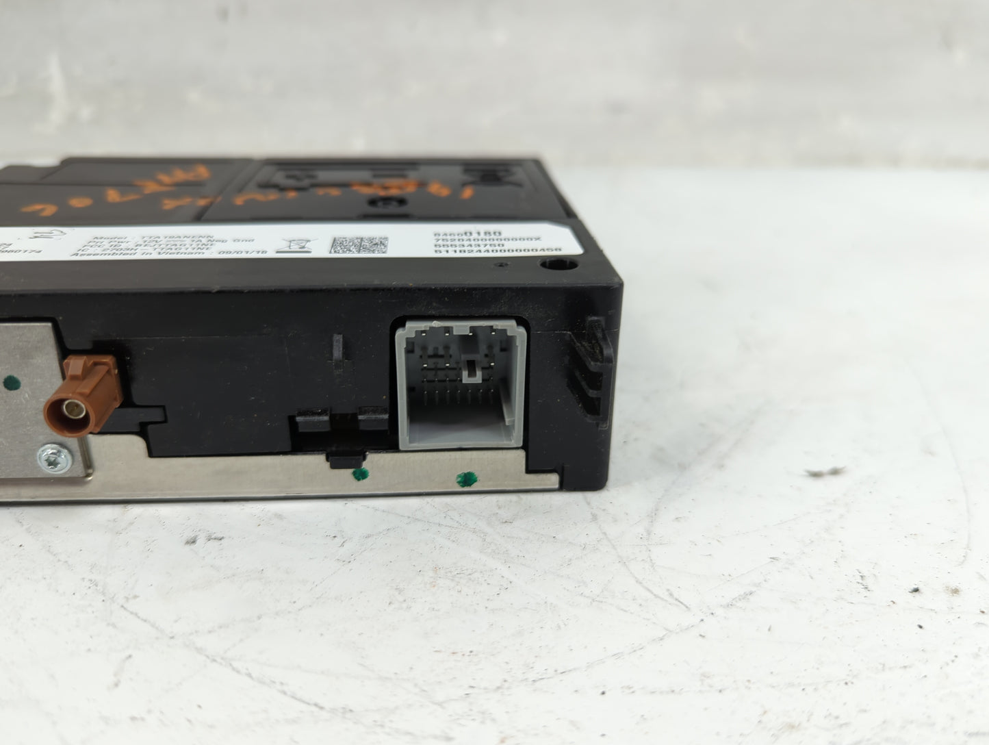 2019-2020 Chevrolet Equinox Telematics Control Module - Oemusedautoparts1.com
