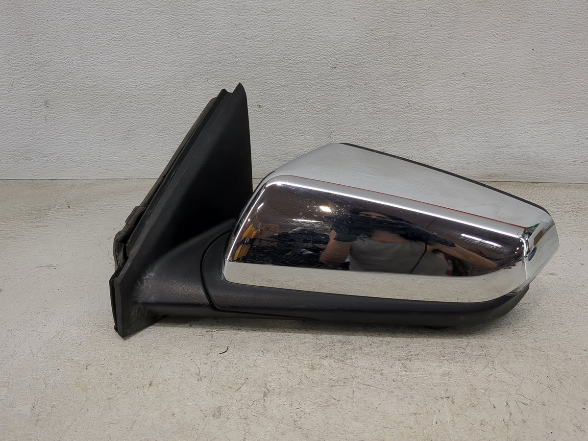 2019 Chevrolet Equinox Driver Side View Mirror - Left Door Mirror OEM Used - Oemusedautoparts1.com