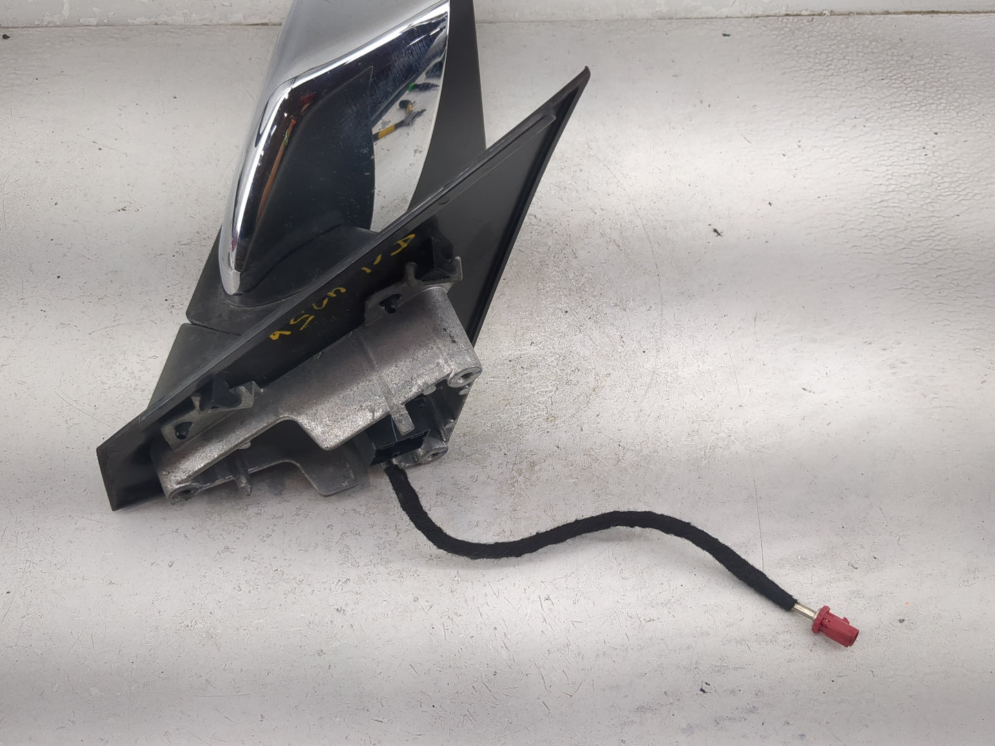 2019-2022 Chevrolet Equinox Passenger Side View Mirror - Right Door Mirror OEM Used - Oemusedautoparts1.com