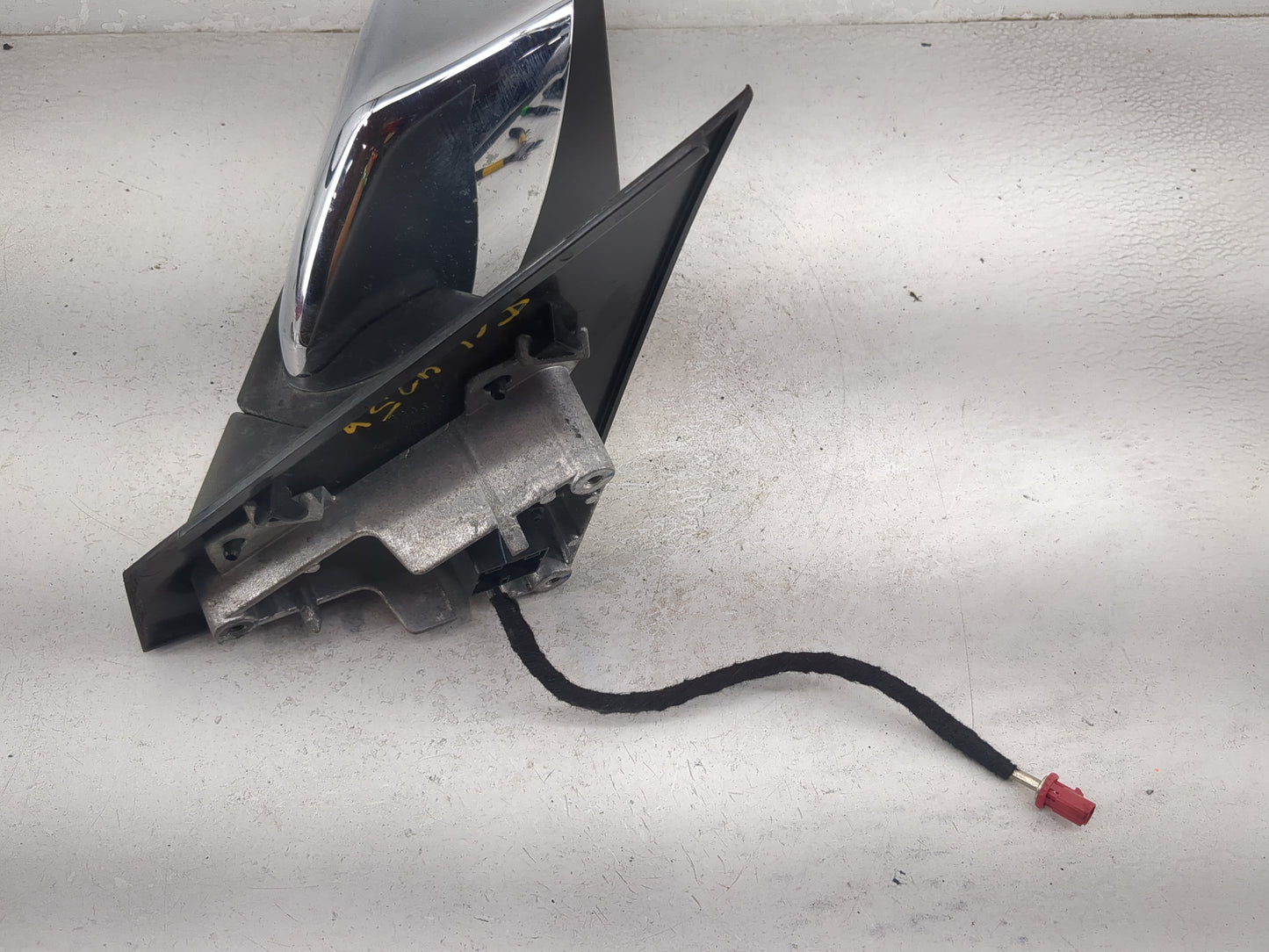 2019-2022 Chevrolet Equinox Passenger Side View Mirror - Right Door Mirror OEM Used - Oemusedautoparts1.com