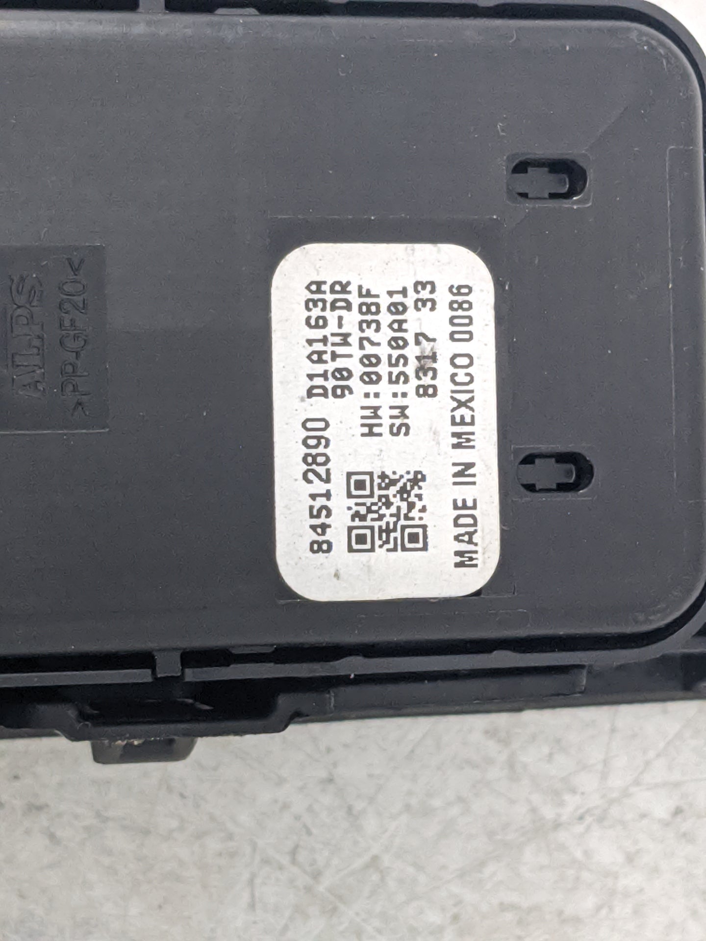 2018-2022 Chevrolet Equinox Master Power Window Switch Replacement Driver Side Left P/N:84512890 D1S1639A Fits OEM Used Auto