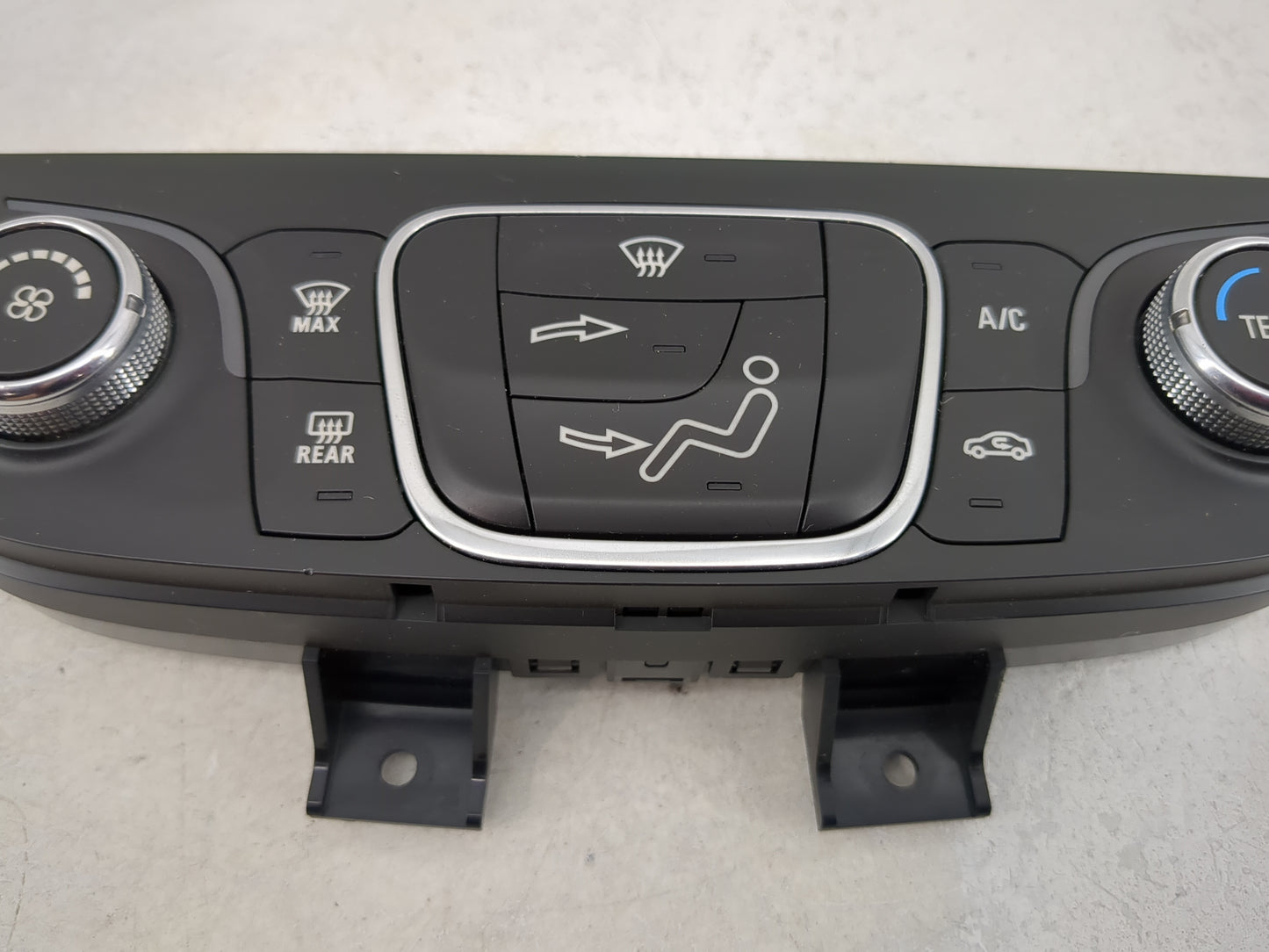 2019-2021 Chevrolet Equinox Climate Control Module Temperature AC/Heater Replacement P/N:84422503 7370200000000X Fits OEM Us