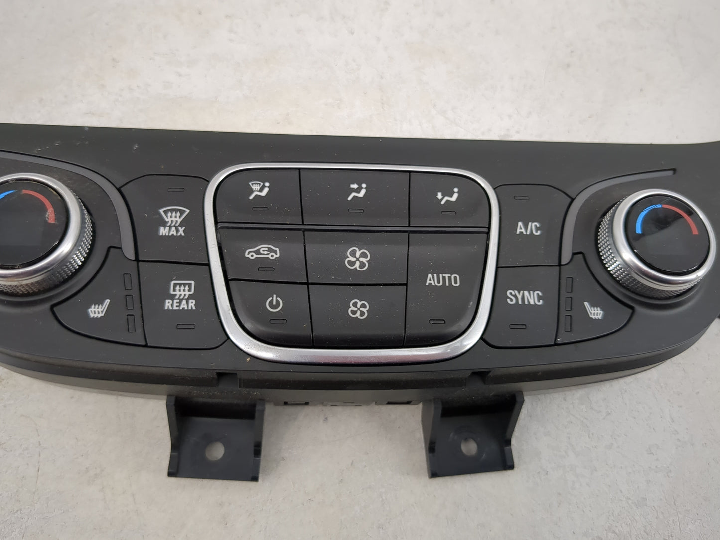 2018-2019 Chevrolet Equinox Climate Control Module Temperature AC/Heater Replacement P/N:84422506 7370200000000X Fits OEM Us