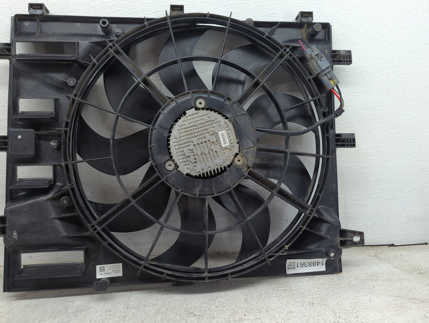 2018-2019 Chevrolet Equinox Electric Radiator Cooling Fan Motor Assembly P/N:VALEO T58594A 500 S4444451 Fits Fits 2018 2019 