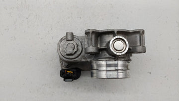 2018-2019 Chevrolet Equinox Throttle Body P/N:12659491BA 12671379AA Fits Fits 2016 2017 2018 2019 OEM Used Auto Parts