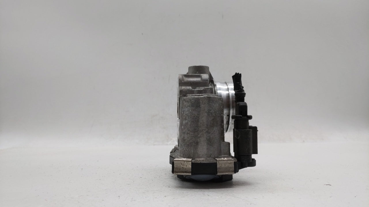 2018-2019 Chevrolet Equinox Throttle Body P/N:12659491BA 12671379AA Fits Fits 2016 2017 2018 2019 OEM Used Auto Parts - Oemu