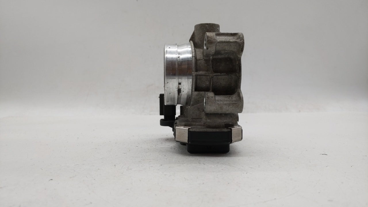 2018-2019 Chevrolet Equinox Throttle Body P/N:12659491BA 12671379AA Fits Fits 2016 2017 2018 2019 OEM Used Auto Parts - Oemu