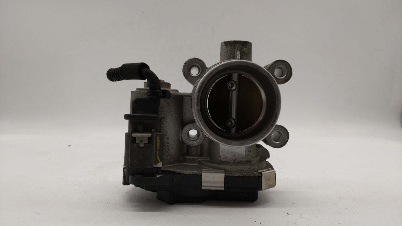 2018-2019 Chevrolet Equinox Throttle Body P/N:12659491BA 12671379AA Fits Fits 2016 2017 2018 2019 OEM Used Auto Parts - Oemu