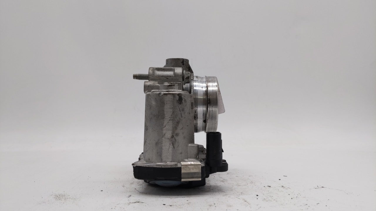 2018-2019 Chevrolet Equinox Throttle Body P/N:12659491BA 12671379AA Fits Fits 2016 2017 2018 2019 OEM Used Auto Parts - Oemu