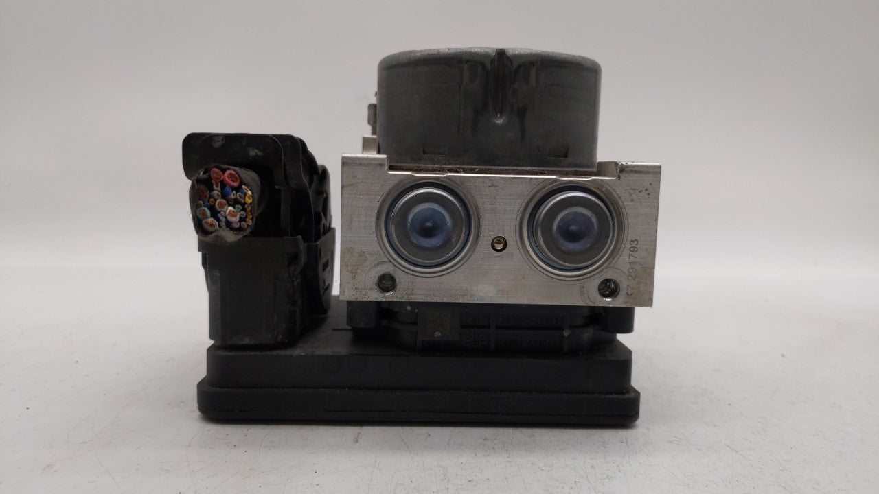 2018-2019 Chevrolet Equinox ABS Pump Control Module Replacement P/N:84718763 Fits Fits 2018 2019 2020 2021 OEM Used Auto Par