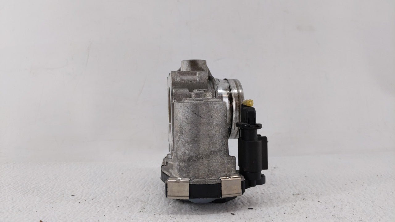 2018-2019 Chevrolet Equinox Throttle Body P/N:12659491BA 12671379AA Fits Fits 2016 2017 2018 2019 OEM Used Auto Parts - Oemu
