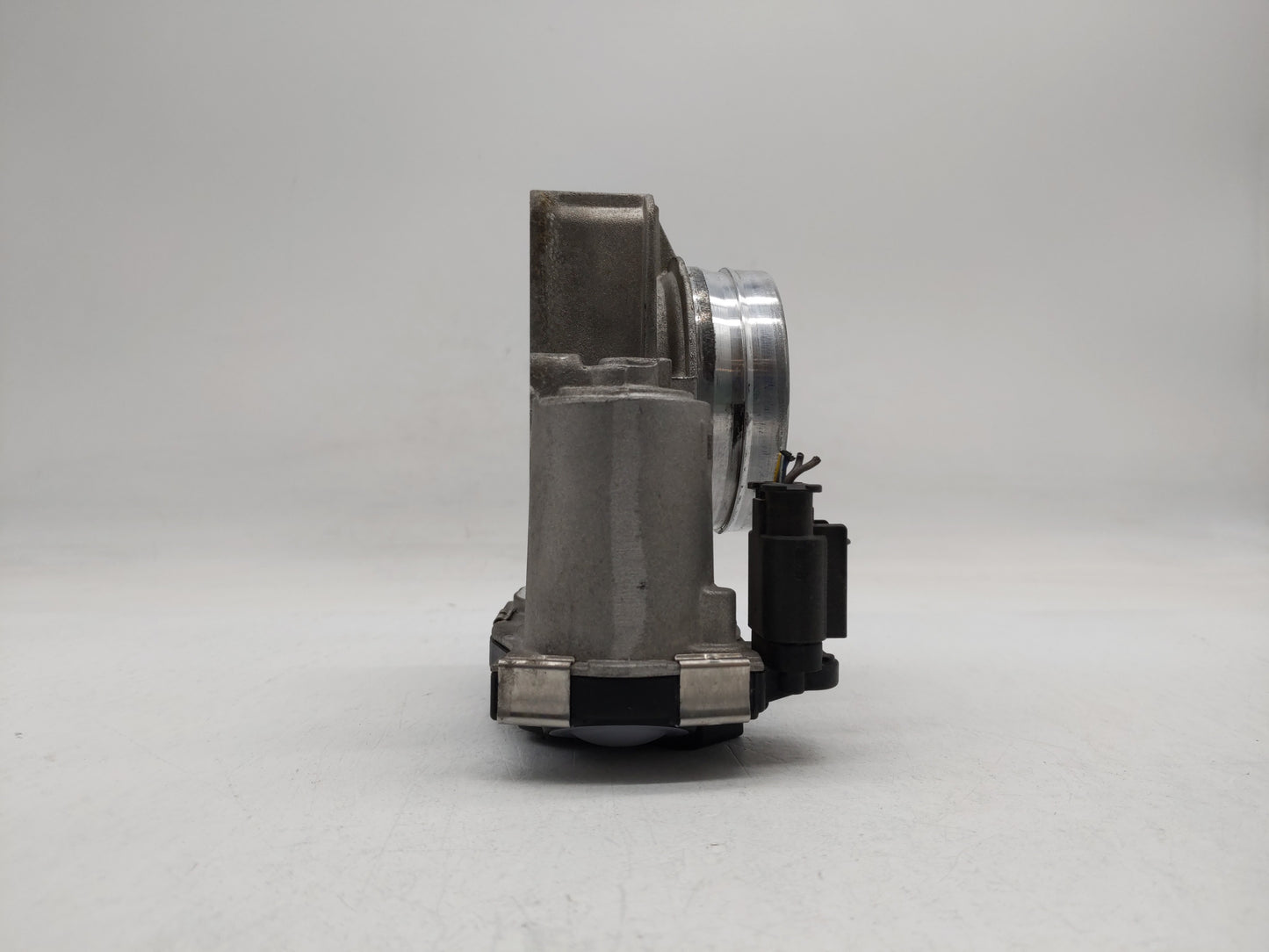 2018-2019 Chevrolet Equinox Throttle Body P/N:12670837AA 12681472AA, 12670937AA Fits Fits 2013 2014 2015 2016 2017 2018 2019