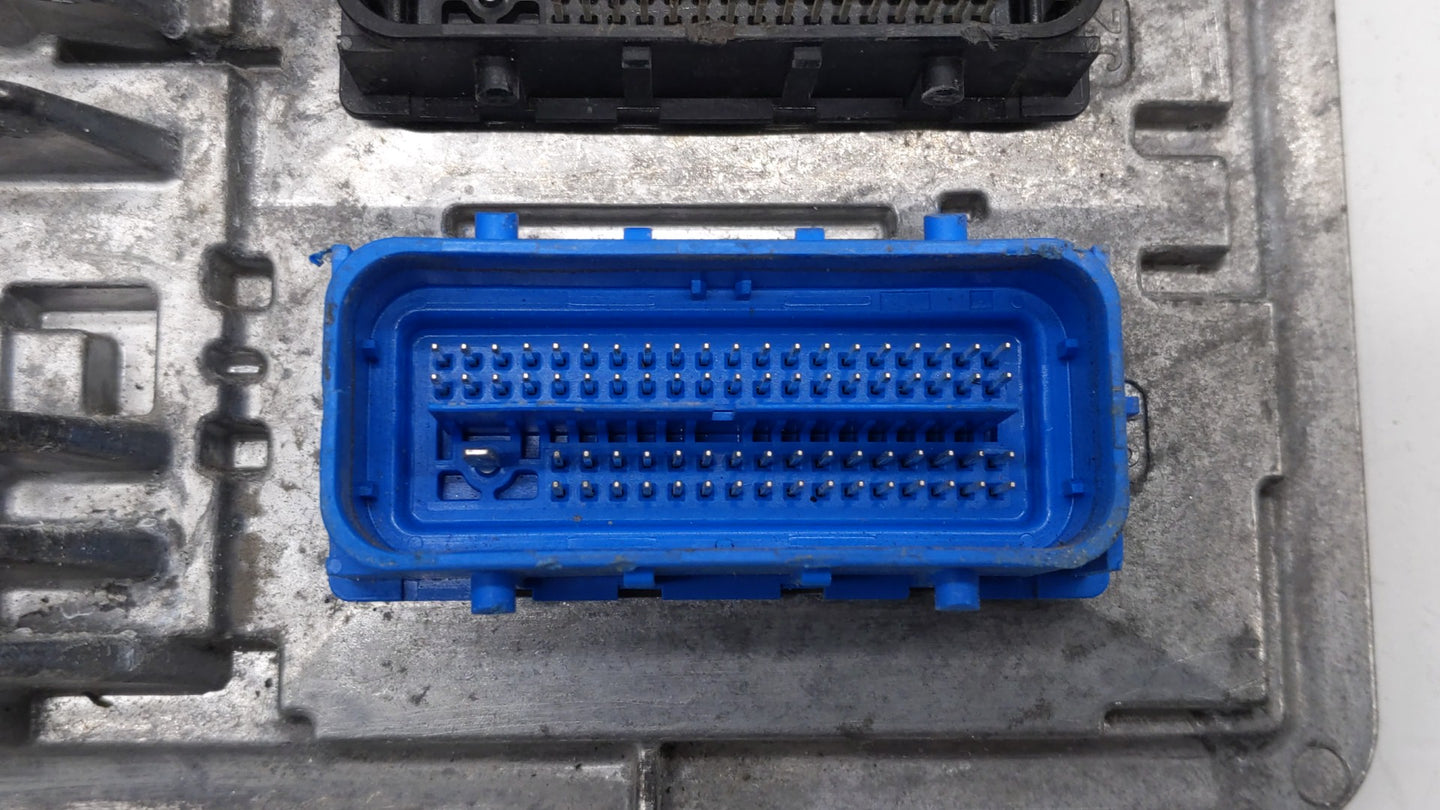 2018-2019 Chevrolet Equinox PCM Engine Control Computer ECU ECM PCU OEM P/N:12692812 12687467, 12696201 Fits Fits 2017 2018 