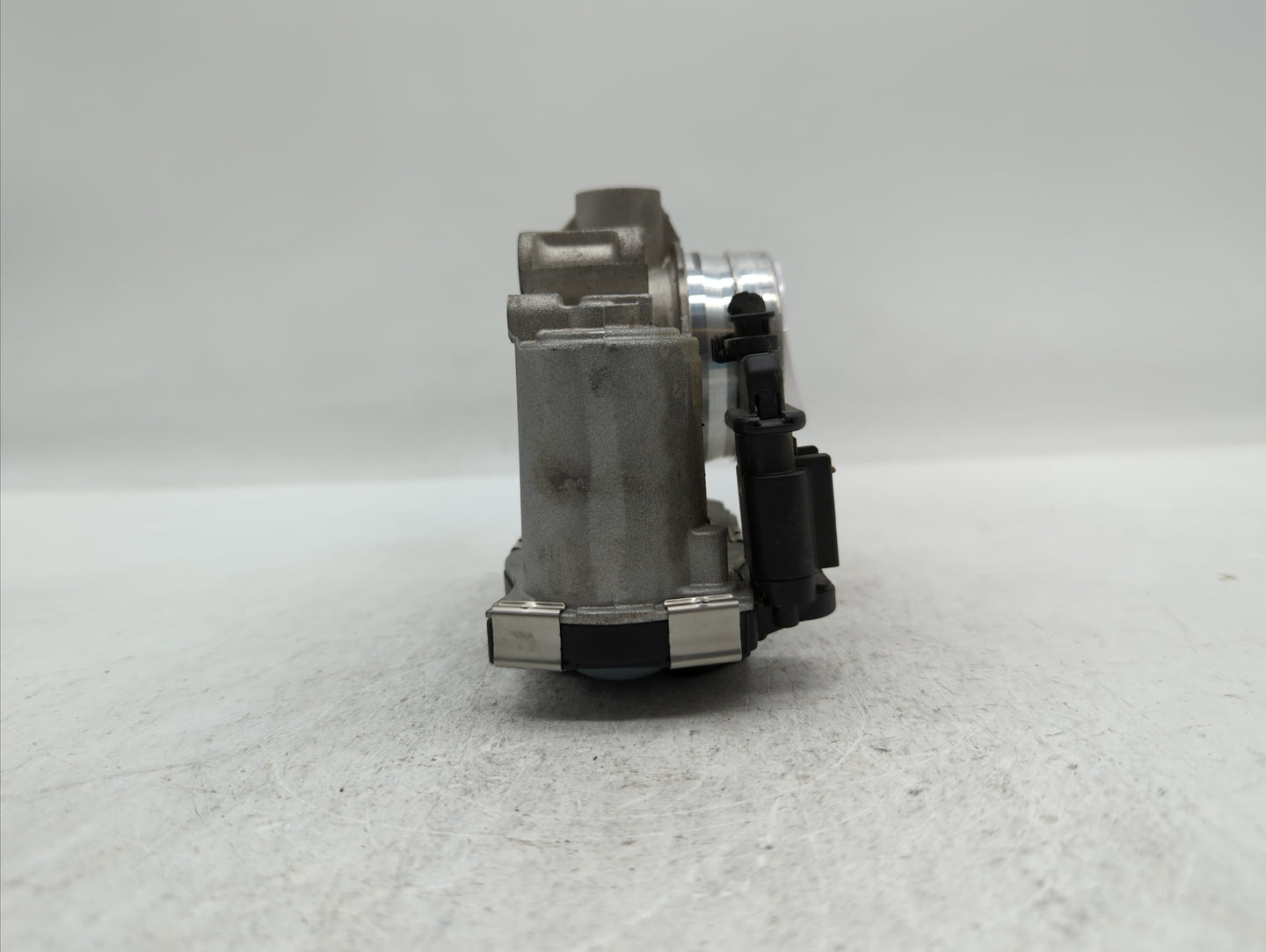 2018-2019 Chevrolet Equinox Throttle Body P/N:12659491BA 12671379AA Fits Fits 2016 2017 2018 2019 OEM Used Auto Parts - Oemu