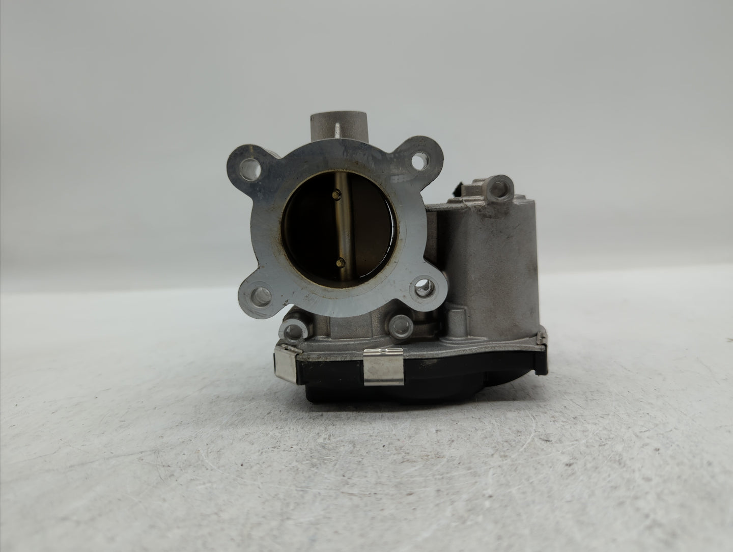 2018-2019 Chevrolet Equinox Throttle Body P/N:12659491BA 12671379AA Fits Fits 2016 2017 2018 2019 OEM Used Auto Parts - Oemu