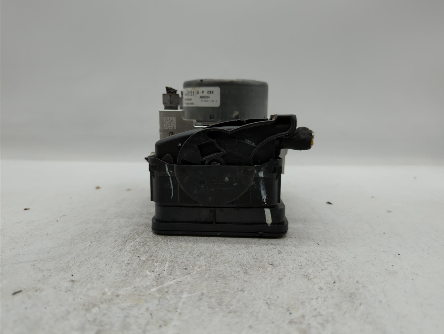 2018-2019 Chevrolet Equinox ABS Pump Control Module Replacement P/N:84560131 Fits Fits 2018 2019 OEM Used Auto Parts - Oemus