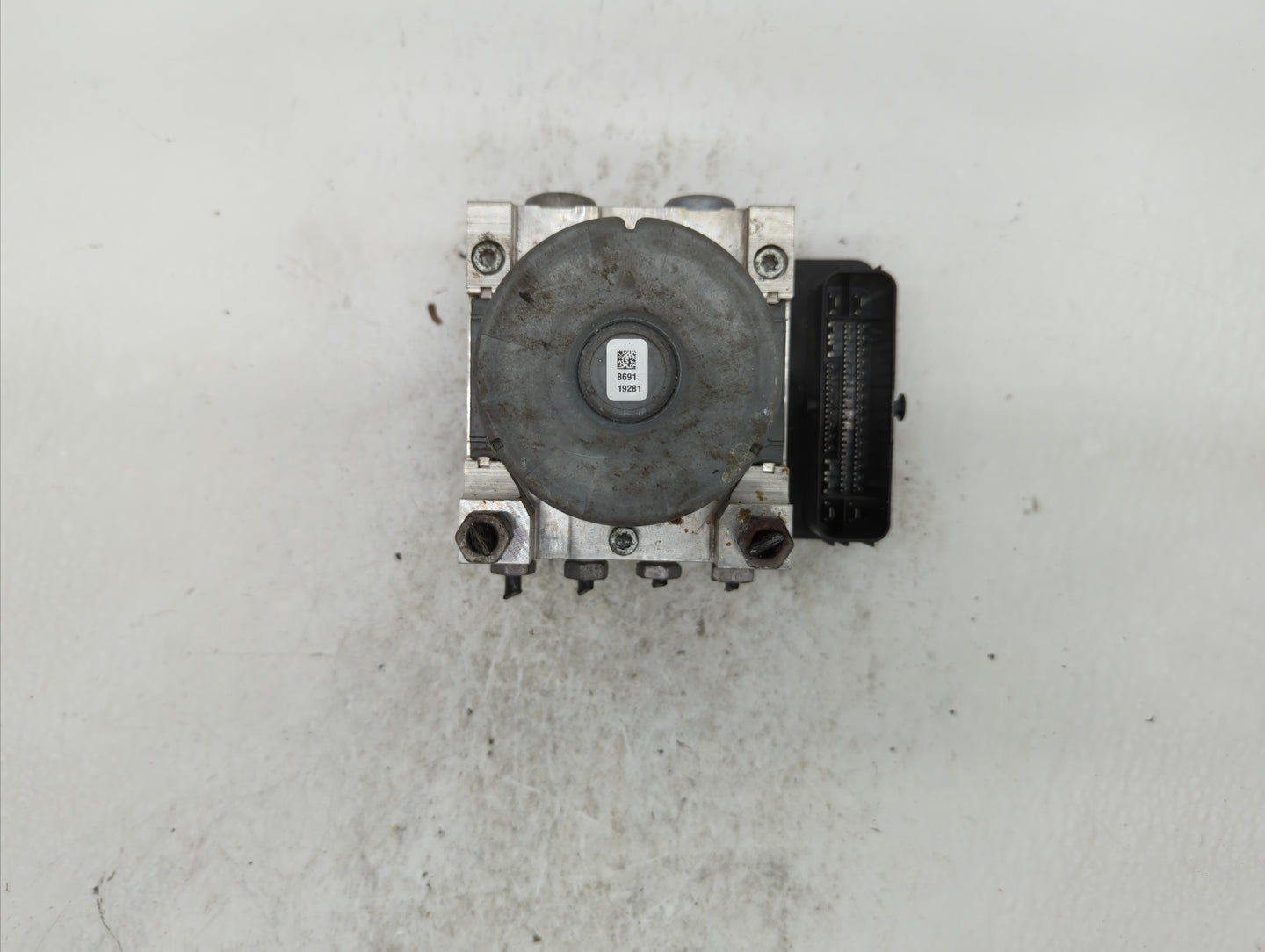 2018-2019 Chevrolet Equinox ABS Pump Control Module Replacement P/N:84560131 84342052, 84646849, 84715330 Fits Fits 2018 201