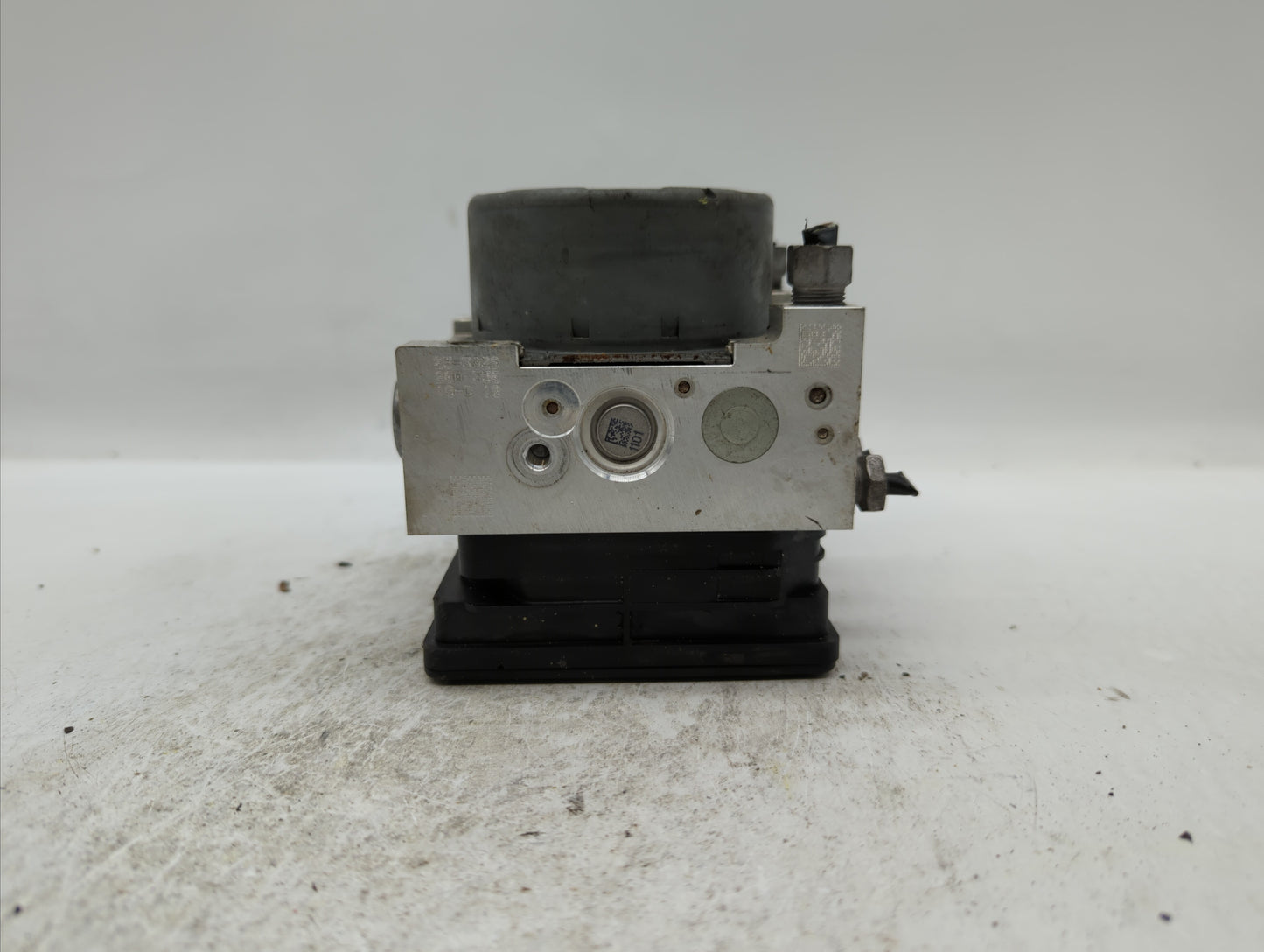 2018-2019 Chevrolet Equinox ABS Pump Control Module Replacement P/N:84560131 84342052, 84646849, 84715330 Fits Fits 2018 201