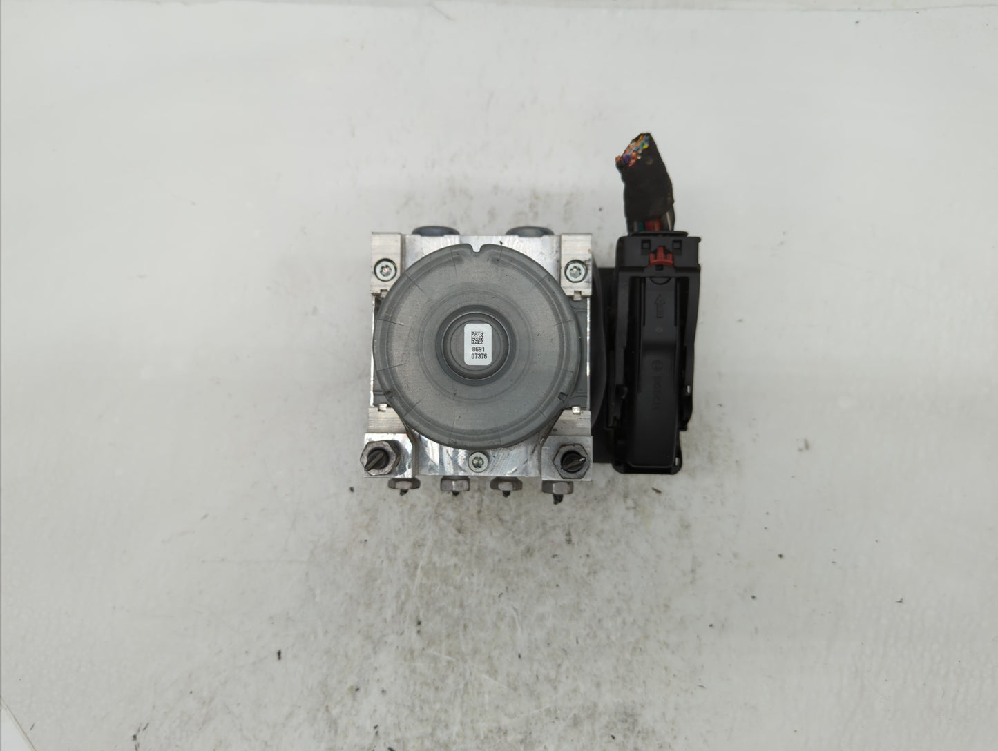 2018-2019 Chevrolet Equinox ABS Pump Control Module Replacement P/N:84560131 84342052, 84646849, 84715330 Fits Fits 2018 201