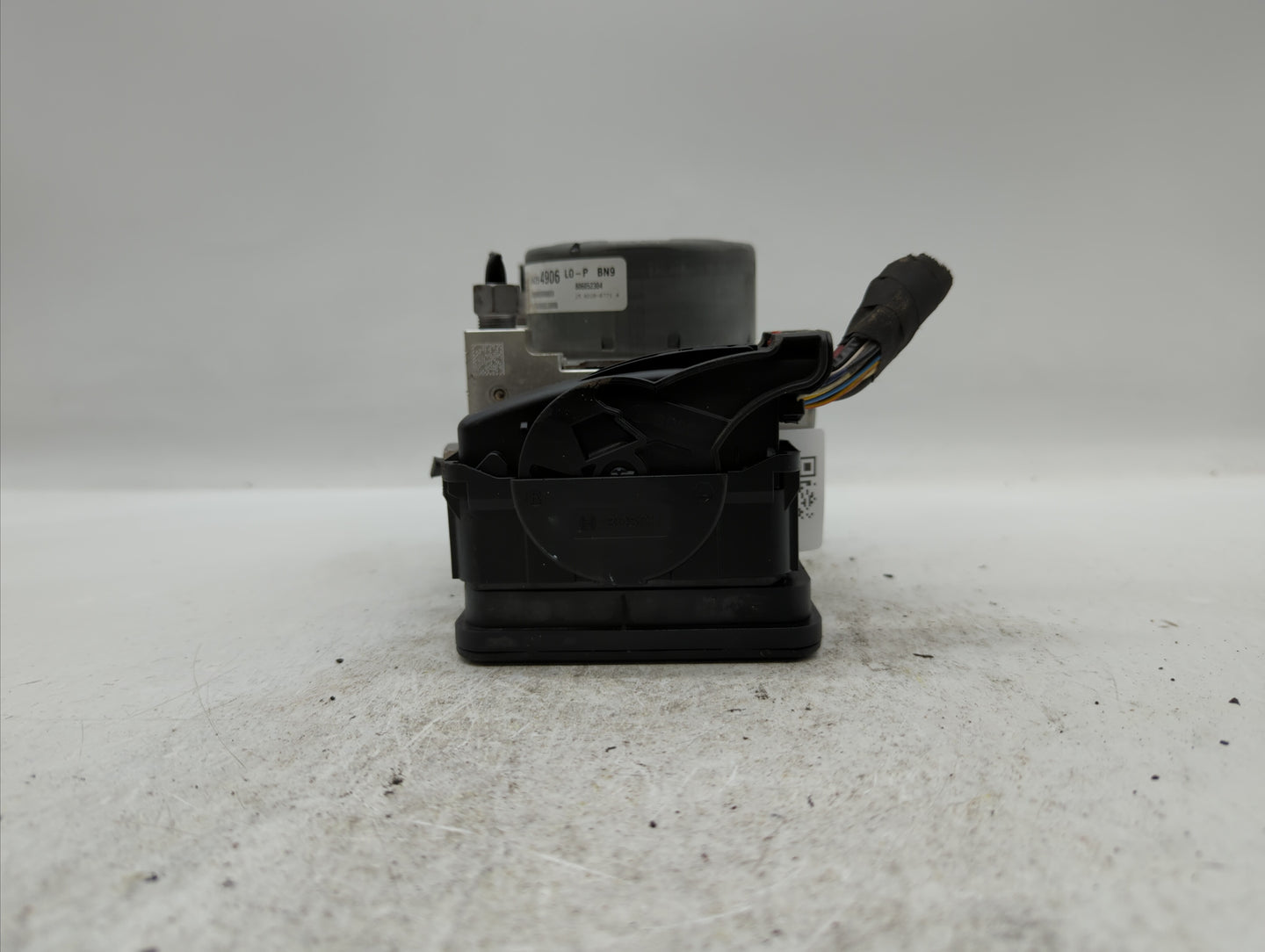 2018-2019 Chevrolet Equinox ABS Pump Control Module Replacement P/N:84560131 84342052, 84646849, 84715330 Fits Fits 2018 201